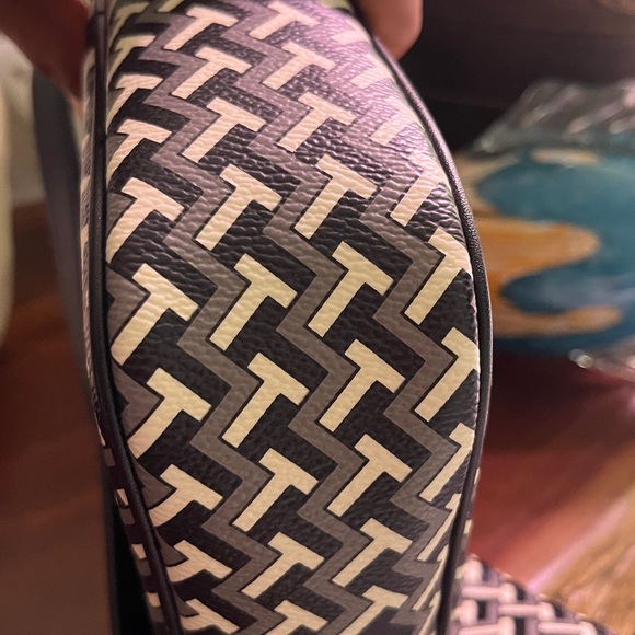 Tory Burch handbag and wallet - Picture 8 of 9